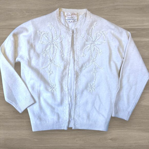 Vintage Gloria Ellen White Beaded Cardigan Lambswool Angora Made in Hong Kong 36 - Picture 1 of 5